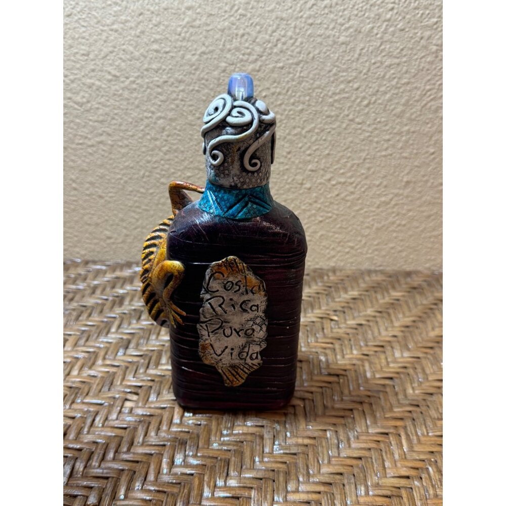 Flask Handcrafted Costa Rican Decorative Bottle Flask With Iguana Design - Picture 3 of 6